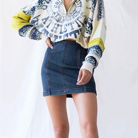 Free People denim jean blue stretchy mini skirt modern femme - Picture 1 of 8